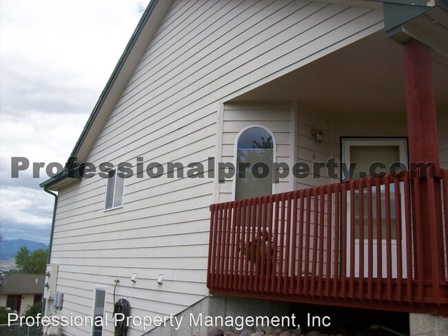 Building Photo - 2422 55th St