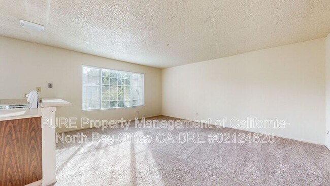 Building Photo - 1300 Slater St