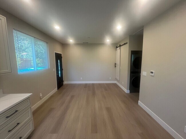 Foto del edificio - Be the very first to live in this gorgeous, newly constructed 2-bed, 2-bath accessory dwelling un...