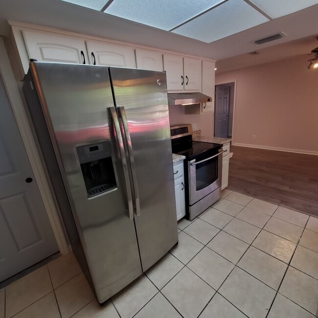 Building Photo - 1004 Egret Ct