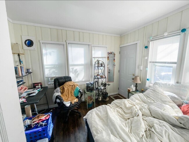 Foto del edificio - 708/710 N Chauncey Ave