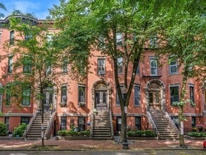 Building Photo - 19 Greenwich Pk