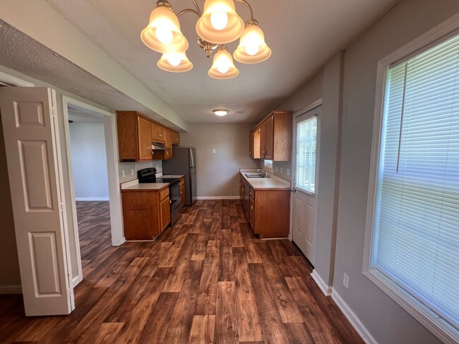 Foto del edificio - 3 Bed Home Rent Ready