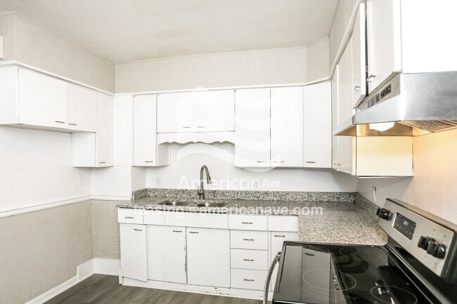 Foto del edificio - 202 E Ewing Ave