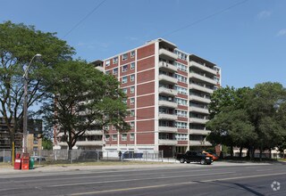 Building Photo - Bombay Court