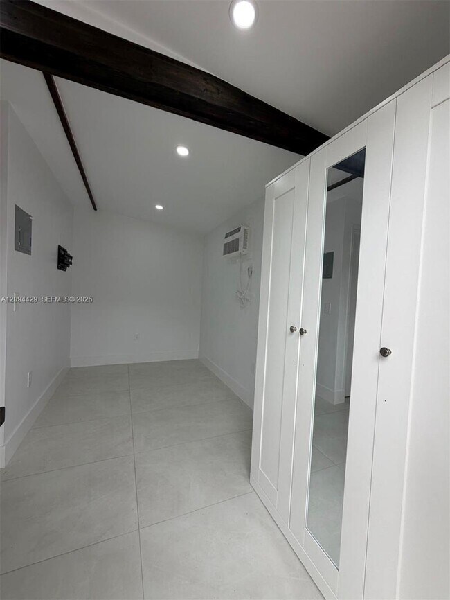 Foto del edificio - 1400 SW 29th Ave