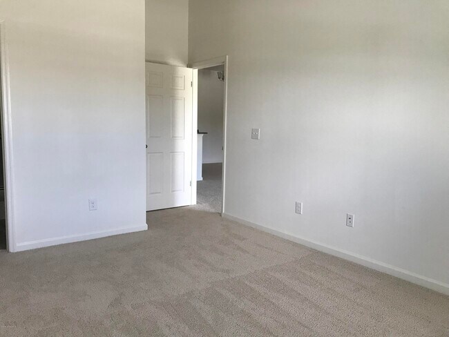 Building Photo - 4007 Meander Pl