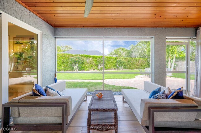 Building Photo - 2003 Timberline Dr