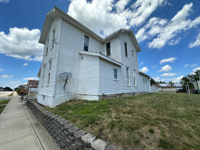 Building Photo - 403 S Main St
