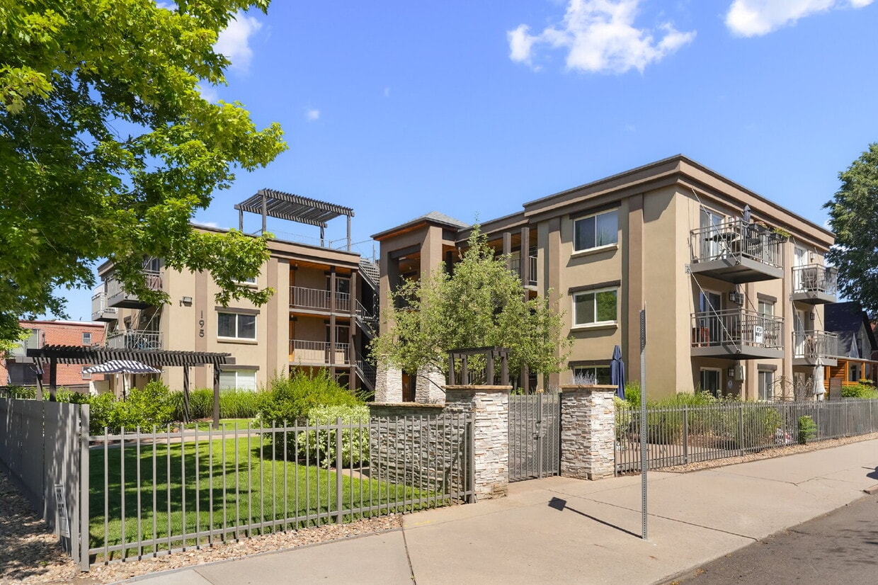 Affordable Lux One Bedroom in West Wash Park - Affordable Lux One Bedroom in West Wash Park