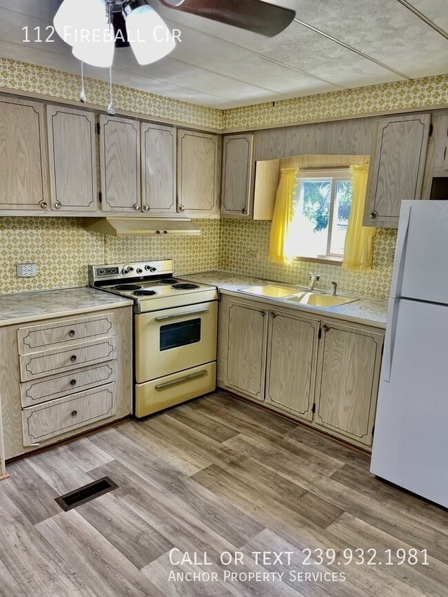 Building Photo - 112 Fireball Cir