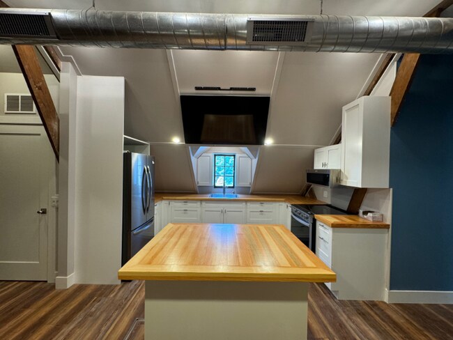 Foto del edificio - 708 Rock Beach Rd