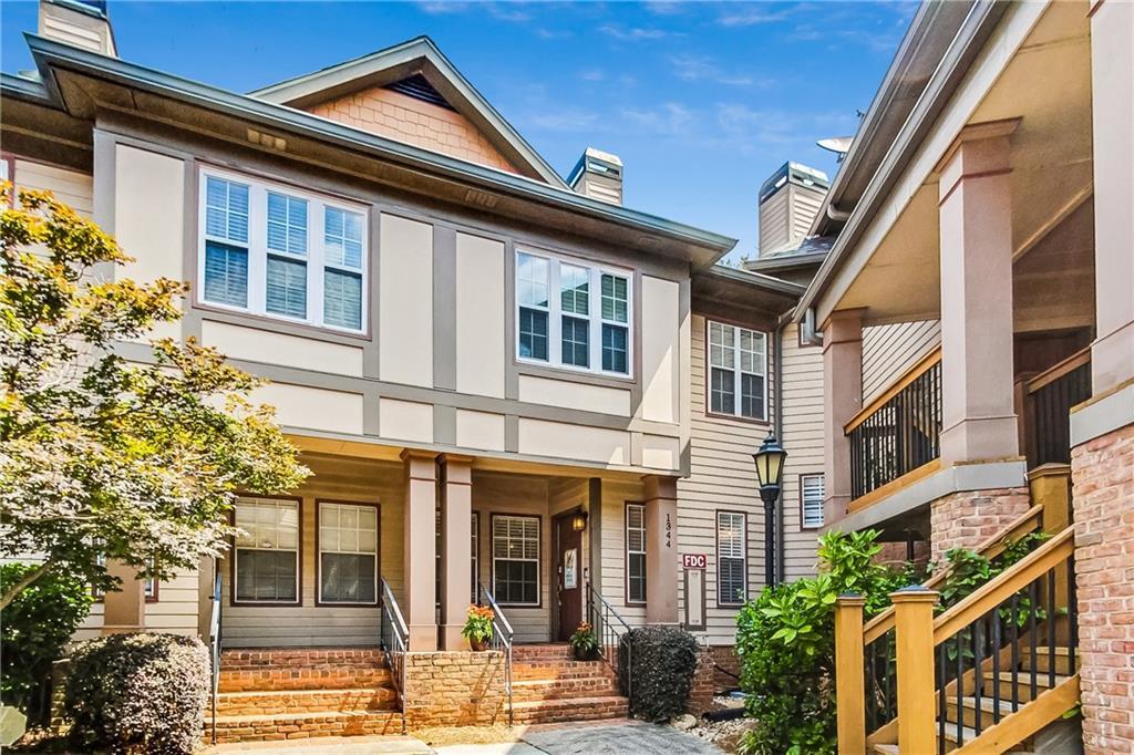 Foto principal - 1344 Stillwood Dr NE