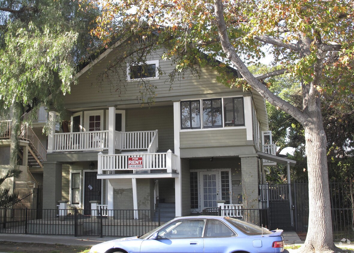Foto principal - 841 Olive Ave