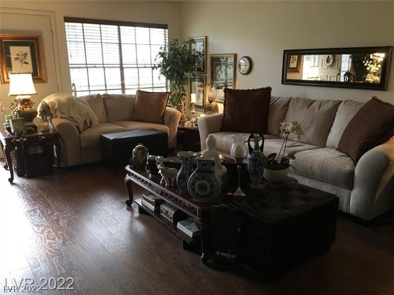 Foto del edificio - 3181 Pinehurst Dr