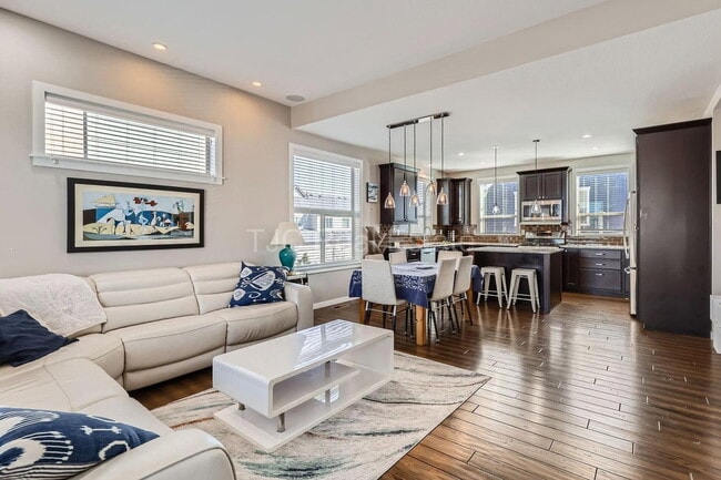 Building Photo - 9046 E 50th Dr