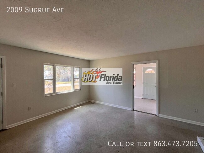 Foto del edificio - 2009 Sugrue Ave