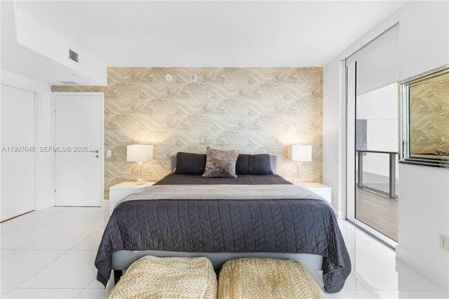 Foto del edificio - 1300 Brickell Bay Dr