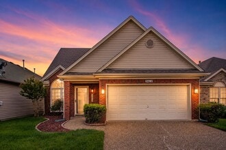 Building Photo - 3413 Rainview Cir