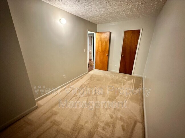 Foto del edificio - 184 Wyndale Dr