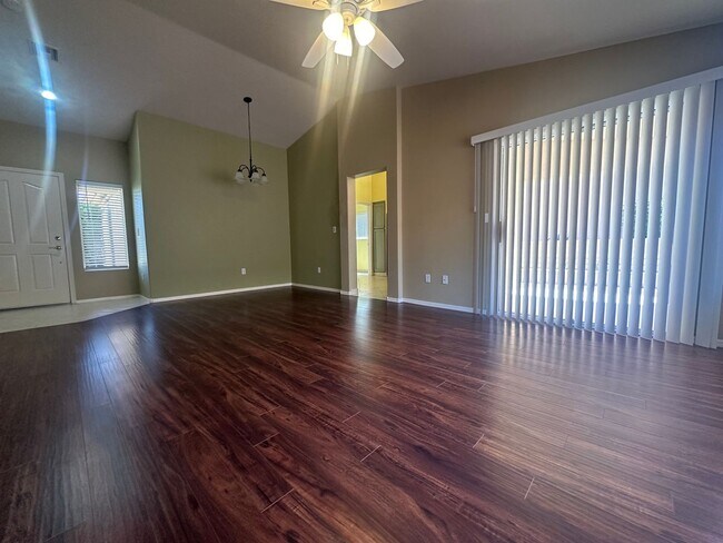 Building Photo - Sun City Summerlin 2 Bedroom