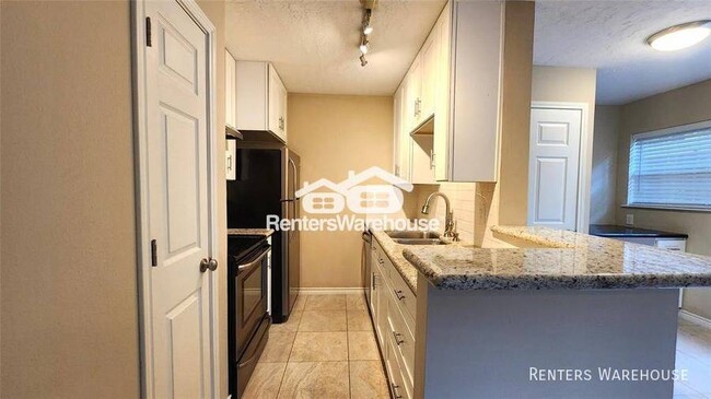 Foto del edificio - Private, 1bed/1bath condo in the Greenway ...