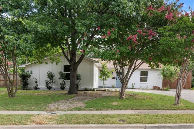 Foto principal - 8709 Gladwood Ln