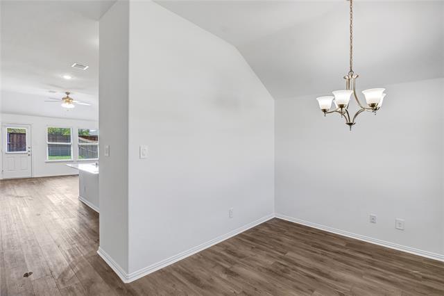 Building Photo - 201 Knoll Pnes