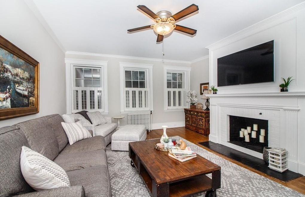Living Room - 250 Commonwealth Ave