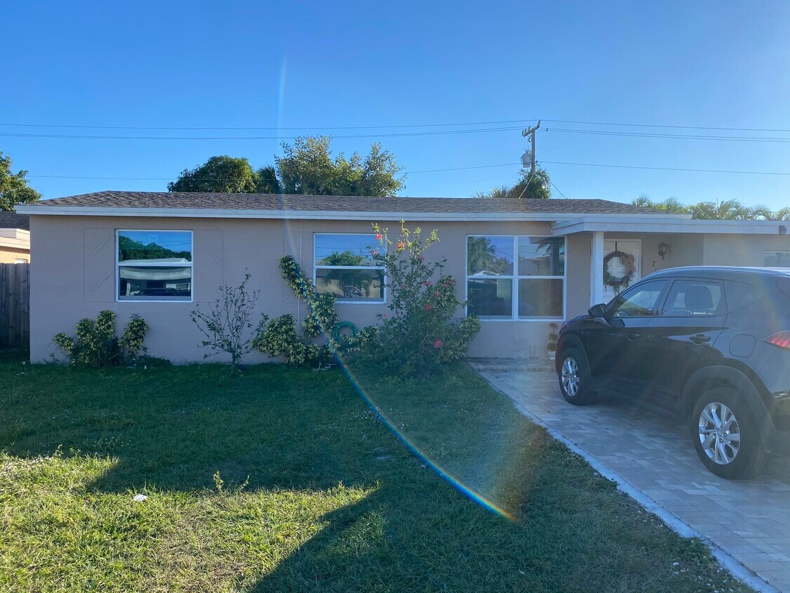 Primary Photo - 2120 Worthington Rd