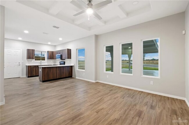 Building Photo - 3708 La Vista Ave