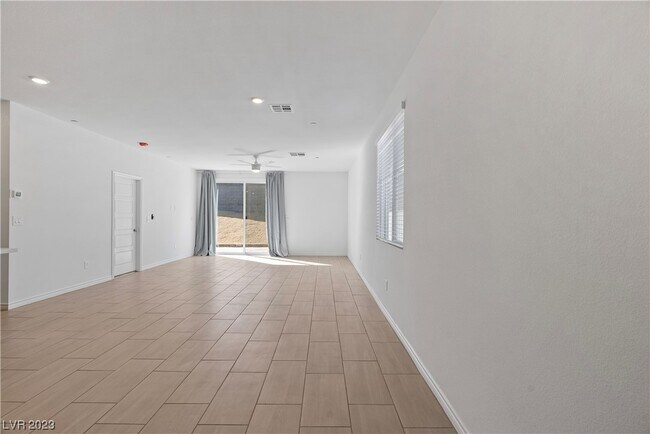 Foto del edificio - 9685 Redwood Cascade St