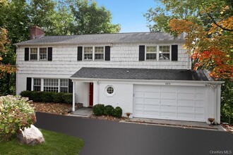 Building Photo - 605 Fort Hill Rd