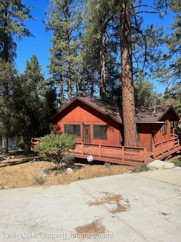 3 br, 2 bath House - 1712 Freeman Dr - House Rental in Pine Mountain ...