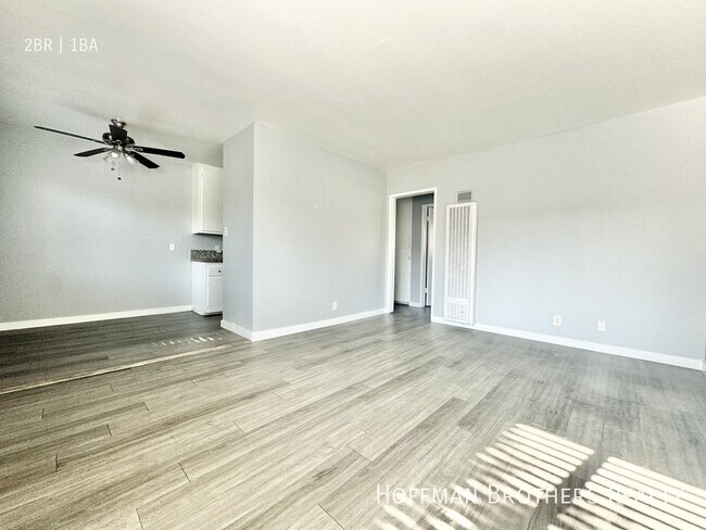 Foto del edificio - 1431 Elm Ave