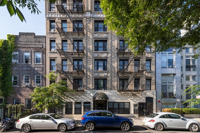 Building Photo - 202 S 2nd St