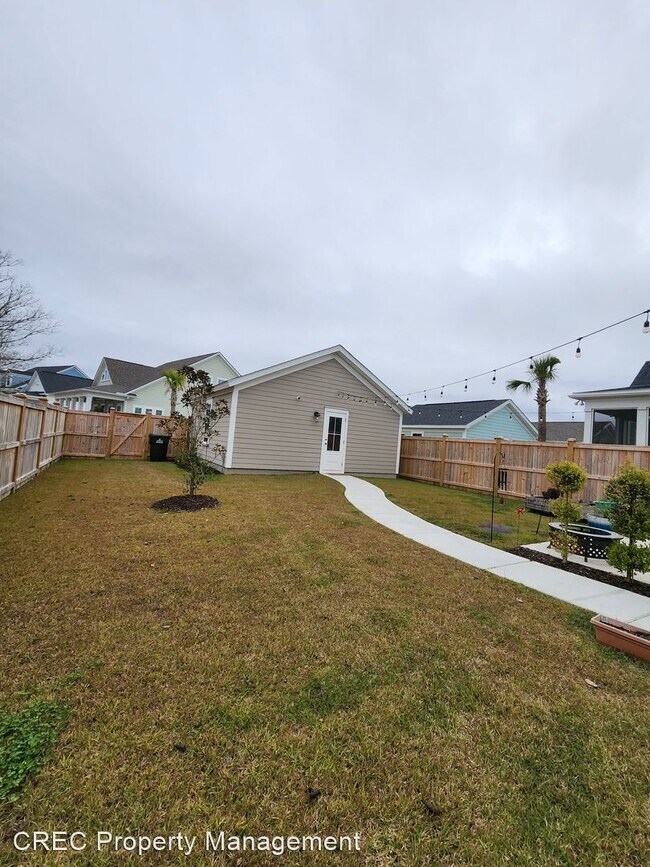 Building Photo - 3 br, 2.5 bath House - 251 Summers Drive