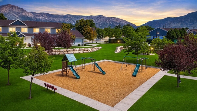 Building Photo - Mountain View Townhomes