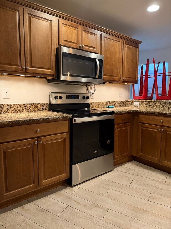 Foto del edificio - 502 W 9th St