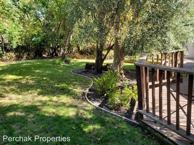 Building Photo - 3 br, 2 bath House - 1832 Parkside Drive