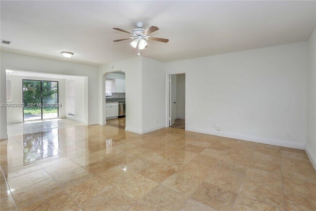 Foto del edificio - 200 SW 64th Way