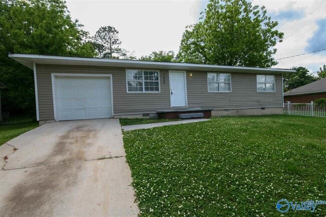 Foto del edificio - 3423 Rosedale Dr NW