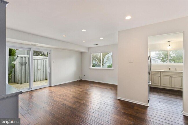 Foto del edificio - 33 Hillcroft Way