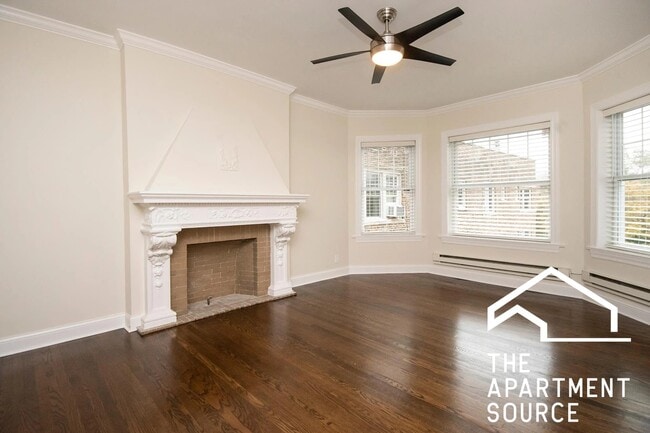 Building Photo - 805 Judson Ave