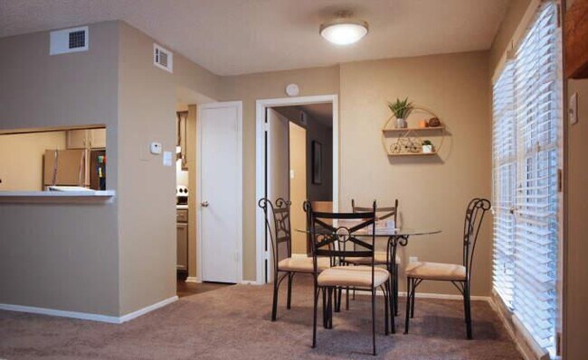 Building Photo - 1 bedroom in Bedford TX 76021