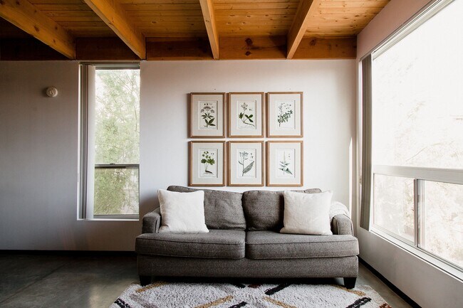 Sala de estar - 727 E Portland St