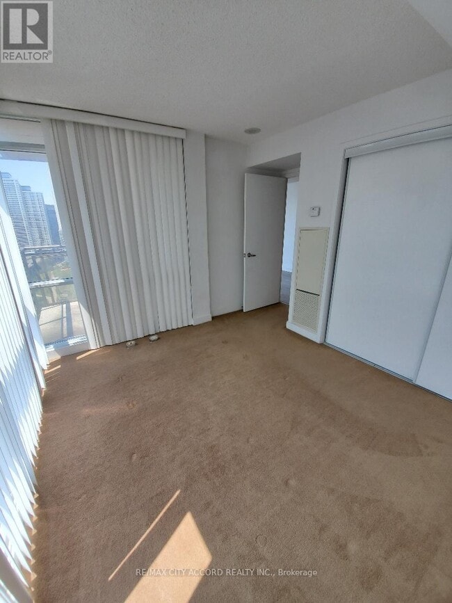 Building Photo - 11-2311 Brunel Ct