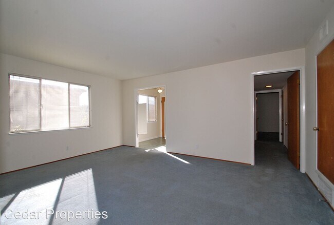 Building Photo - 2910 Fulton St
