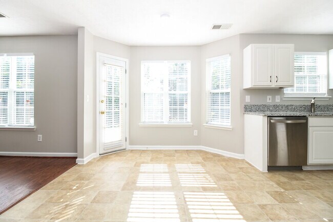 Foto del edificio - 4880 Noah Ridge