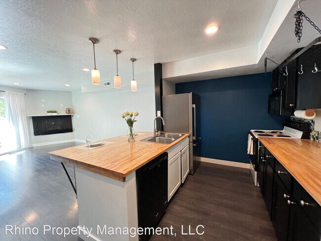 Foto del edificio - 1 br, 1 bath House - 5323 S Ben Davis Park